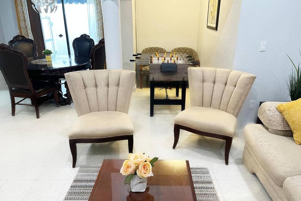 Amazing & Cozy Duplex Near Zoo ! Сasa de vacaciones