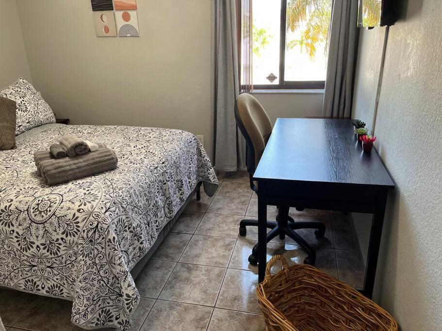 Amazing & Cozy Duplex Near Zoo ! Сasa de vacaciones Miami